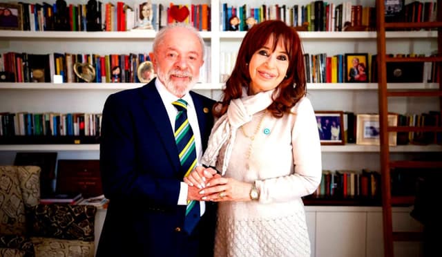 Cristina Kirchner recibe a Lula da Silva durante su prisión domiciliaria y denuncia terrorismo de Estado