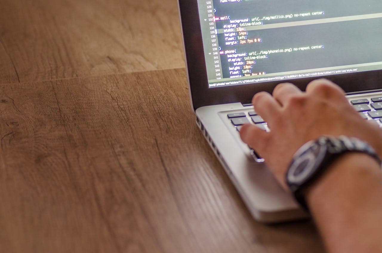 Descubre 'Platenses Programando el Futuro', el nuevo curso esencial de programación en La Plata