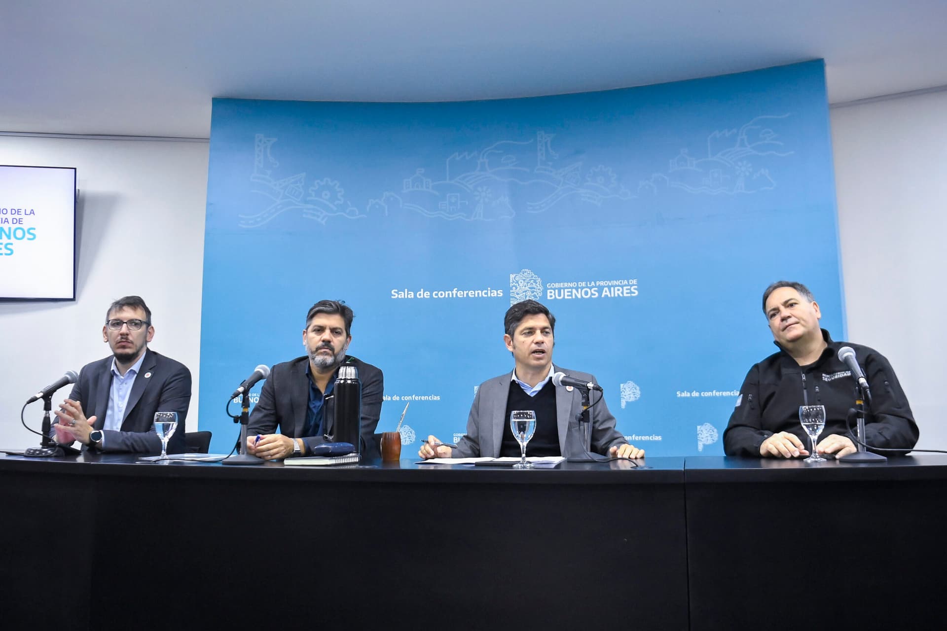 Kicillof exige $100 mil millones al Estado nacional para infraestructura y asistencia climática