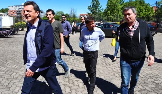 Kicillof, Máximo Kirchner y Massa se reúnen nuevamente: análisis del Plan B y tensiones sobre apoderados electorales