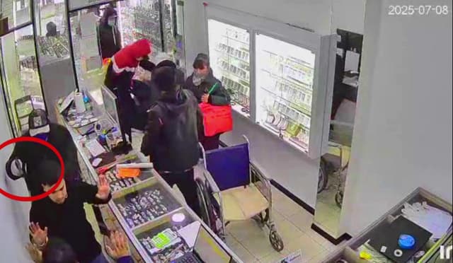 Impactante robo a mano armada en joyería de San Francisco Solano