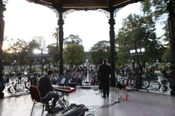 Sábado Cultural al Aire Libre: Rock, Jazz y Ballet en Plazas Renovadas