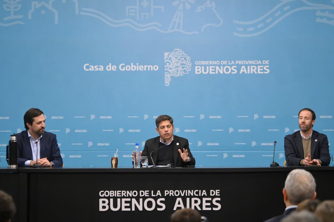Axel Kicillof impulsa la modernización digital en hospitales bonaerenses