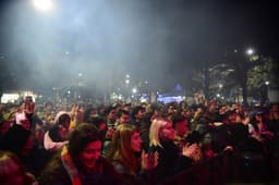 Dante Spinetta protagoniza un show gratuito en Plaza Rocha este sábado