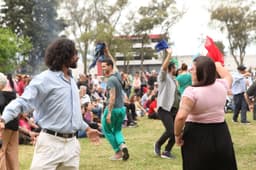 Festival Folklórico en La Plata: Música, Danza y Tradición en Plaza Moreno