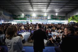 Axel Kicillof lidera encuentro político en Tigre para fortalecer el apoyo a Fuerza Patria