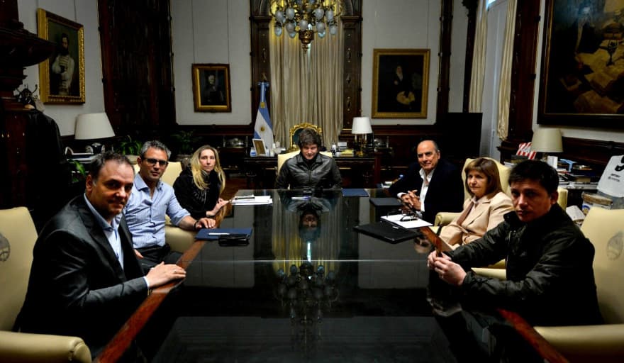 Javier Milei reactiva las mesas políticas con una renovada estrategia para Buenos Aires