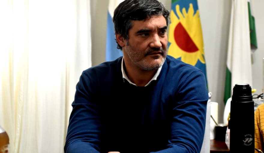 El intendente de Brandsen responde tras la polémica confrontación con un concejal local
