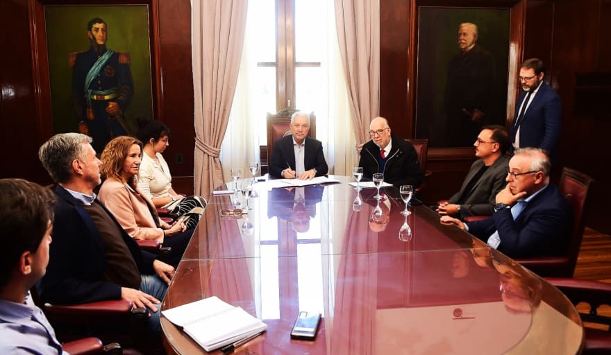 La Plata impulsa la incorporación de médicos egresados en centros de salud primaria