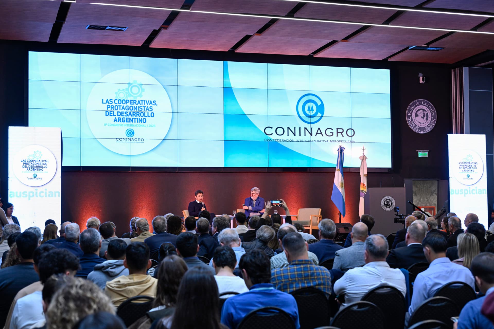Axel Kicillof encabezó el 8º Congreso Internacional de CONINAGRO en Buenos Aires