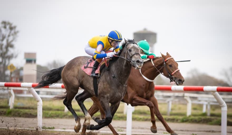 Fin de semana vibrante en el Hipódromo de La Plata entre tango y turf
