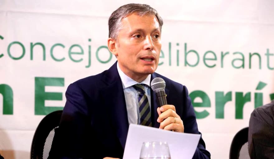Fernando Gray enfrenta bajos números en intención de voto en plena disputa interna del PJ